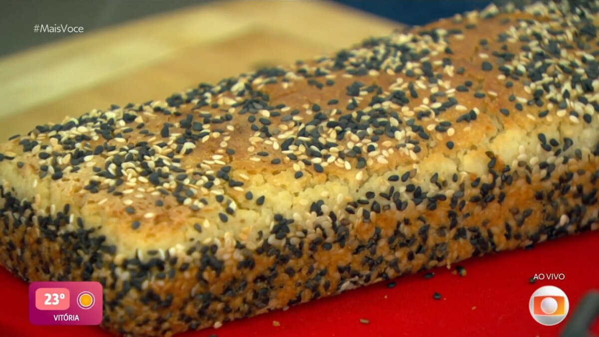 Pão de arroz com gergelim em trecho de receita Mais Você