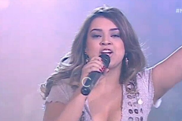Preta Gil em trecho do programa de estreia Caixa Preta na Band, em 2004