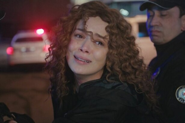 Personagem Sirin sendo presa em capítulo de Força de Mulher