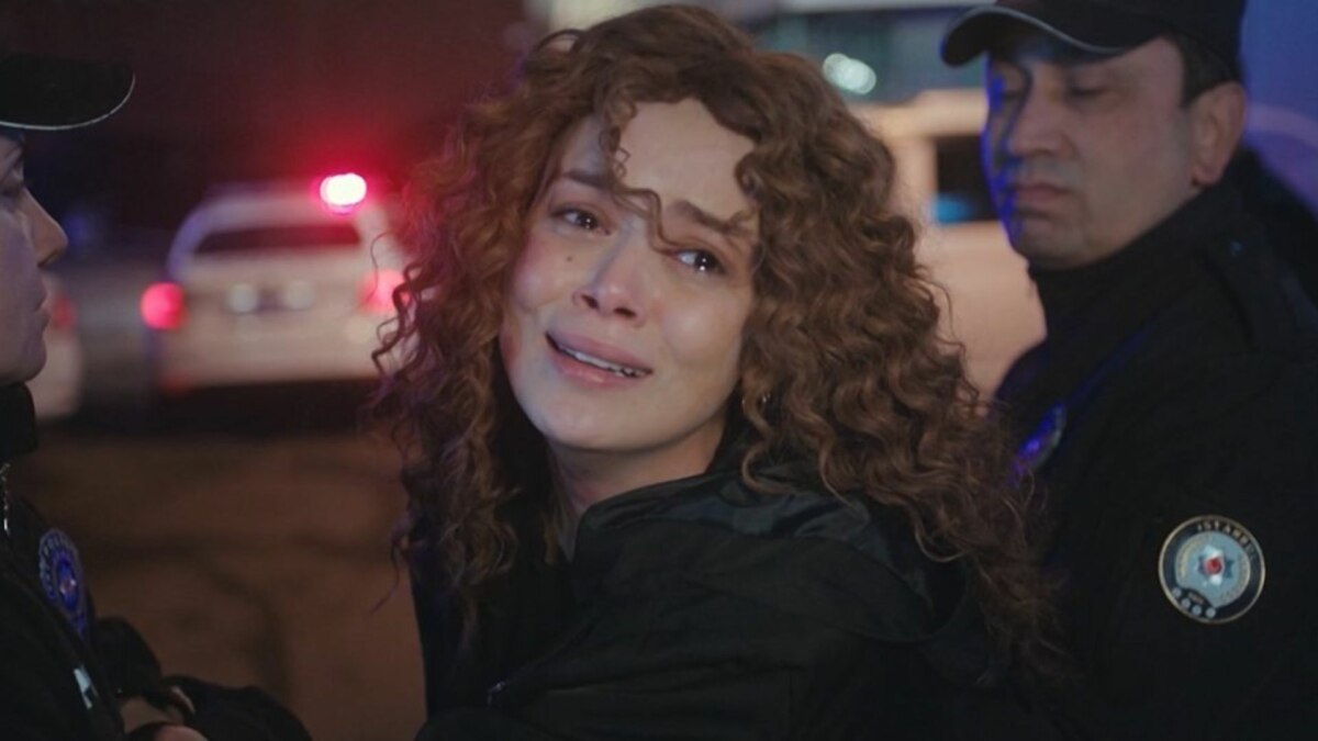 Personagem Sirin sendo presa em capítulo de Força de Mulher