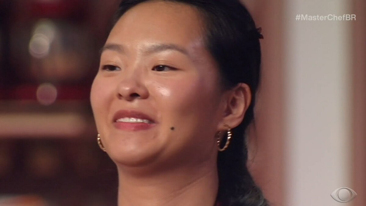 Teresa sorridente após vitória na repescagem do masterchef