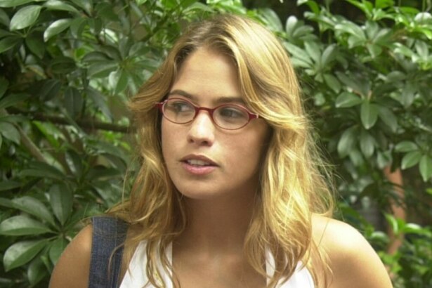 Thaís Vaz, em trecho de Malhação 2004, como Flávia