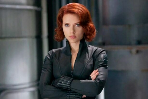 Atriz Scarlett Johansson em trecho do filme Viúva Negra