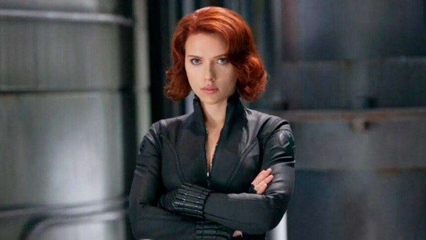 Atriz Scarlett Johansson em trecho do filme Viúva Negra