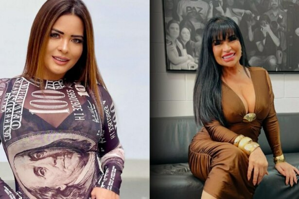 Geiry Arruda de blusa estampada e em pé, Solange Gome de vestido marrom. Ela está sentada em um sofá no camarim. As duas participam do Domingo Legal