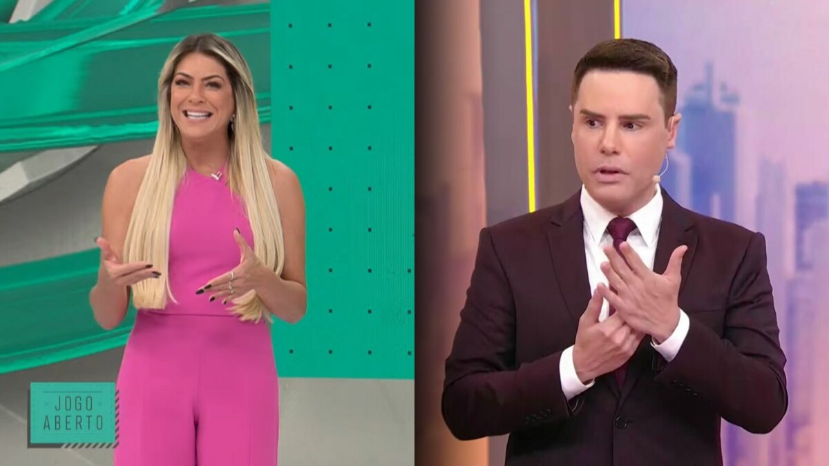 Renata Fan sorridente em macacão rosa no estúdio do Jogo Aberto; Luiz Bacci sério de terno escuro no Alô Você
