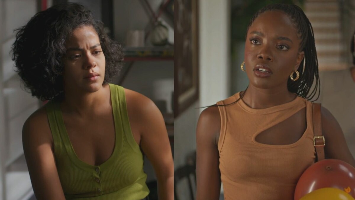 A imagem é uma montagem de duas fotos. Na foto da esquerda, a atriz Bella Campos aparece com uma expressão séria e concentrada. Ela veste uma blusa regata verde musgo. Na foto da direita, a atriz Clara Moneke está olhando para o lado, com a boca semiaberta, usando uma regata laranja e brincos grandes. Ambas estão em um ambiente interno. A foto de Bella Campos é da novela "Vale Tudo", enquanto a de Clara Moneke é da novela "Dona de Mim".