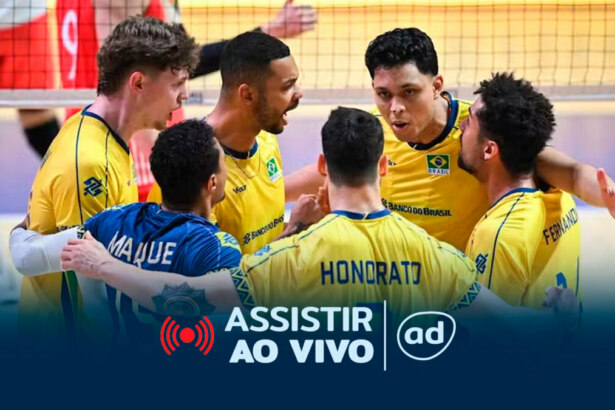 Jogadores do Brasil se abraçando na arte onde assistir ao jogo Brasil x Polônia pela Liga das Nações Masculino