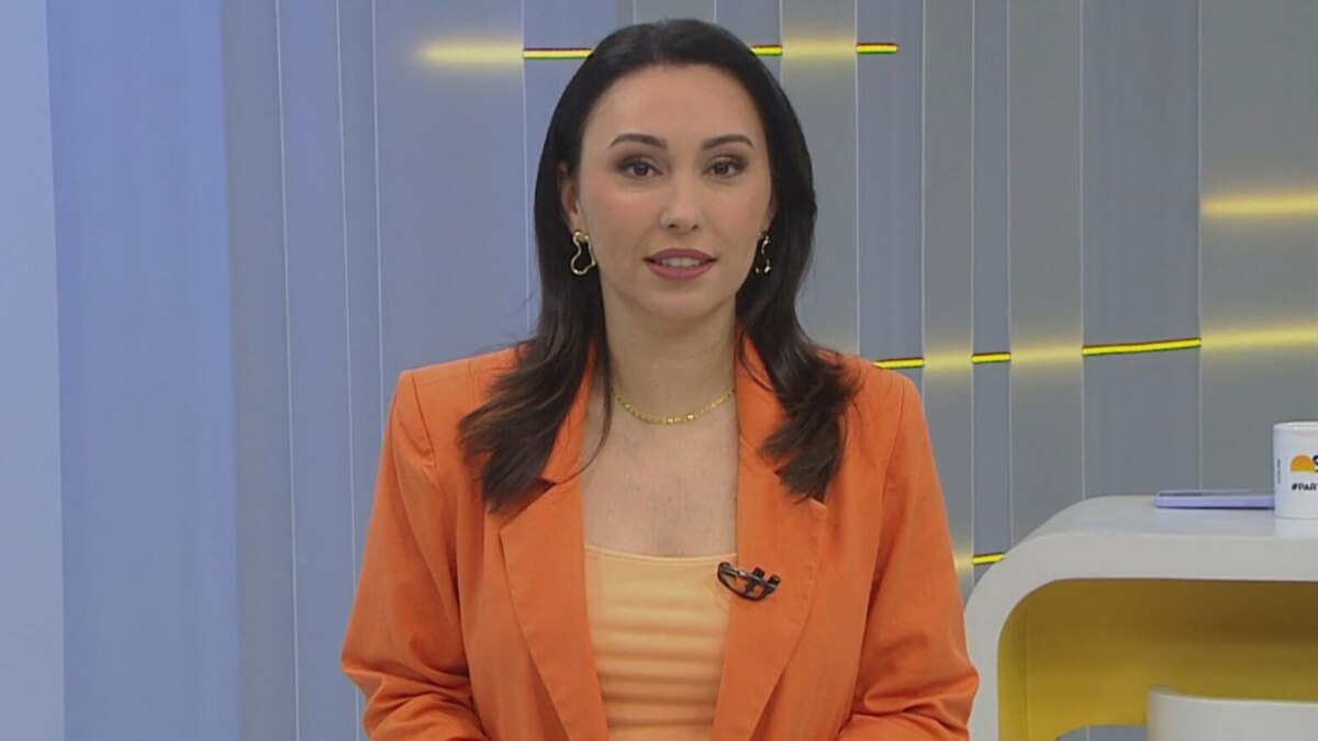 Eveline Poncio cometeu uma gafe durante o Bom Dia SC desta segunda-feira (25) - Foto: Reprodução