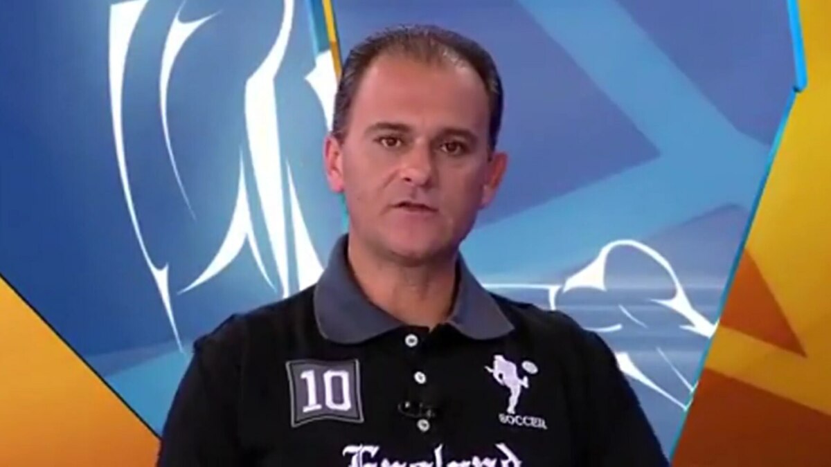 Marcelo Bianconi em trecho do programa RedeTV Esporte