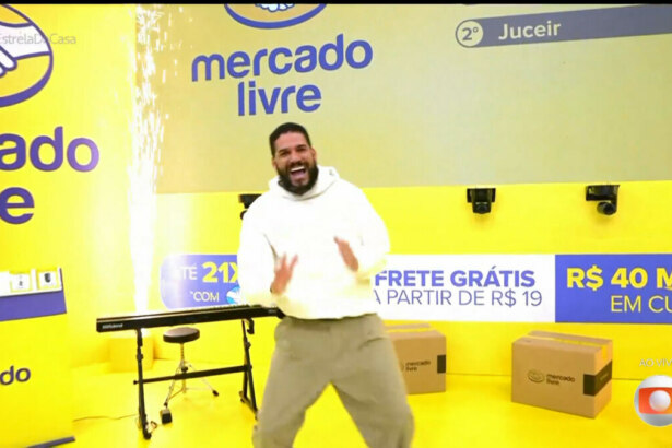 Brenno celebra vitória na Prova Dono do Palco