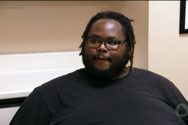 Travis do Quilos Mortais em consulta médica, após perder 109 kg, exibindo transformação e rotina saudável