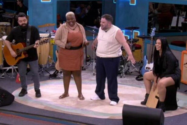 Biahh Cavalcante, Daniel Sobral, Hanii e Thainá Gonçalves se apresentando no Desafio Musical do Estrela da Casa