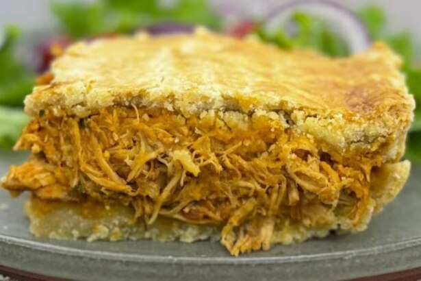 Empadão de frango em trecho de Receita no É de casa