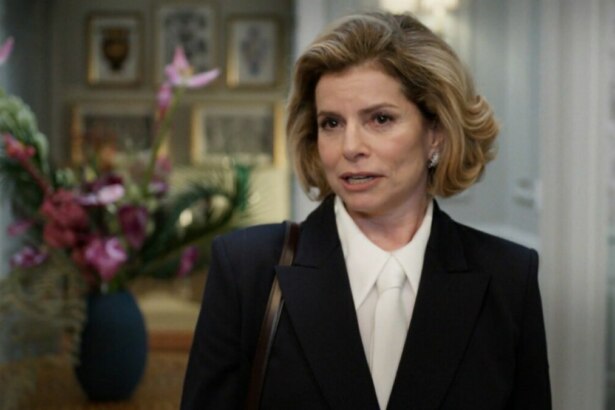Debora Bloch como Odete Roitman em cena de Vale Tudo