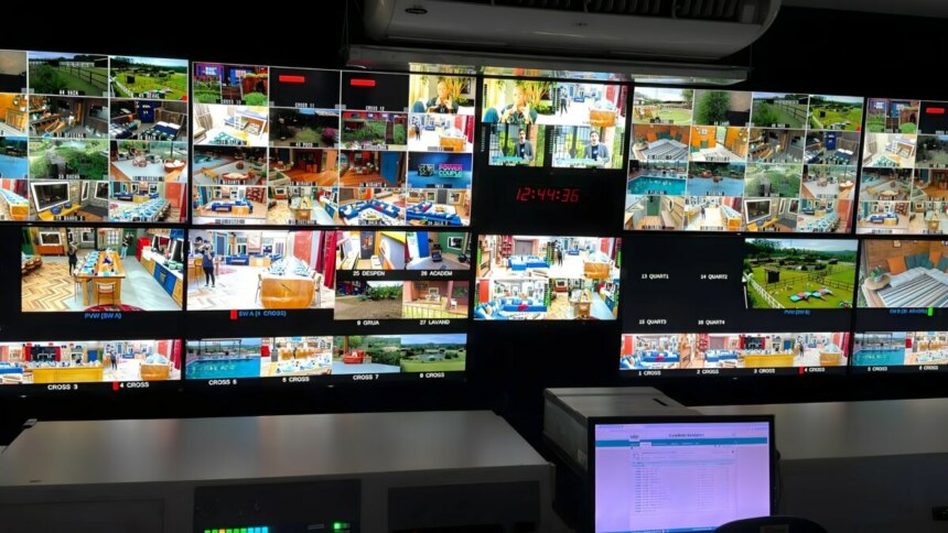 Switcher de A Fazenda 17 com imagens de diversos cantos da sede