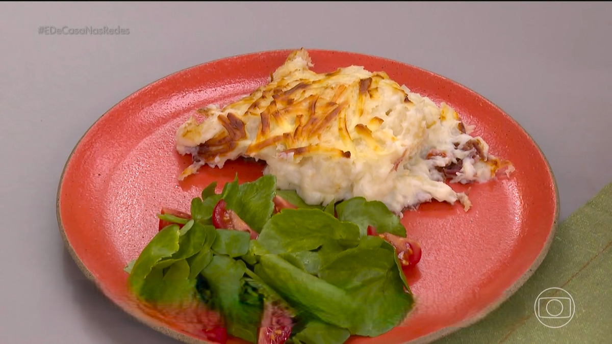 É de Casa hoje (25/07): Escondidinho de aipim com carne-seca da Talitha Morete